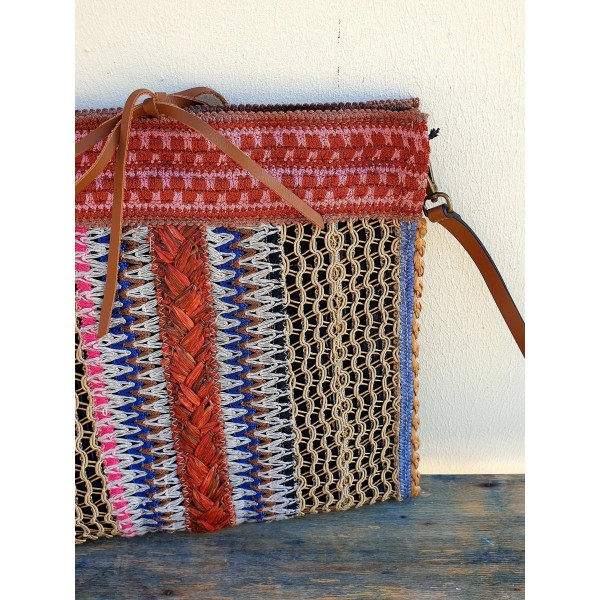 Exquisite J šiaudinė rankinė 